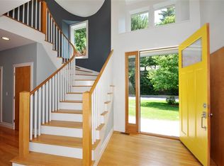 20 Cot Hill Rd, Bedford, MA 01730