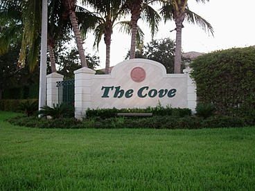 1st image of 5815 Cove Cir