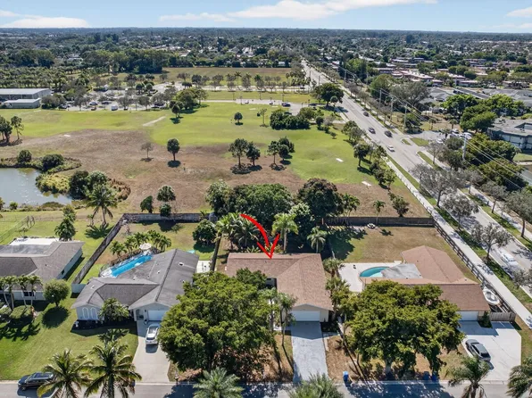 102 Meadowlark Drive, Royal Palm Beach, FL 33411