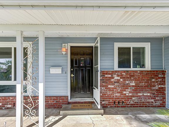 5th image of 9049 Rosewood Dr