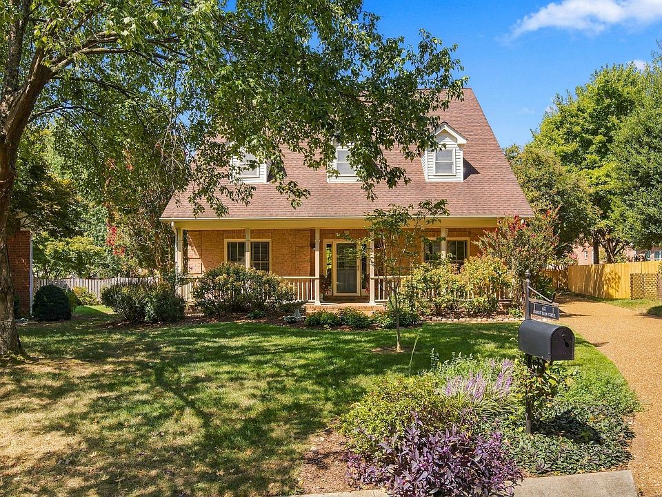1st image of 455 Forrest Park Cir