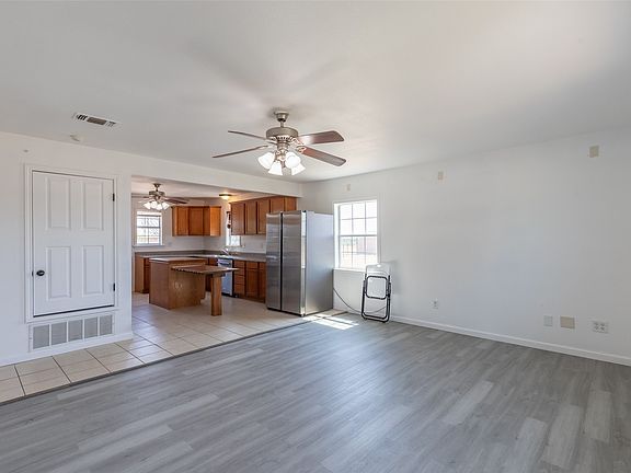 4th image of 149 Davis Ln