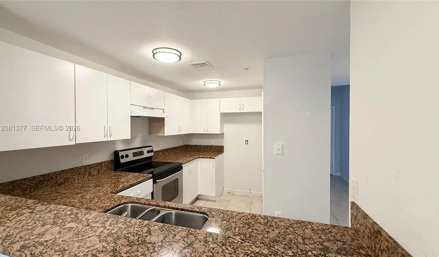 Cypress Trail Condo — Photo 2