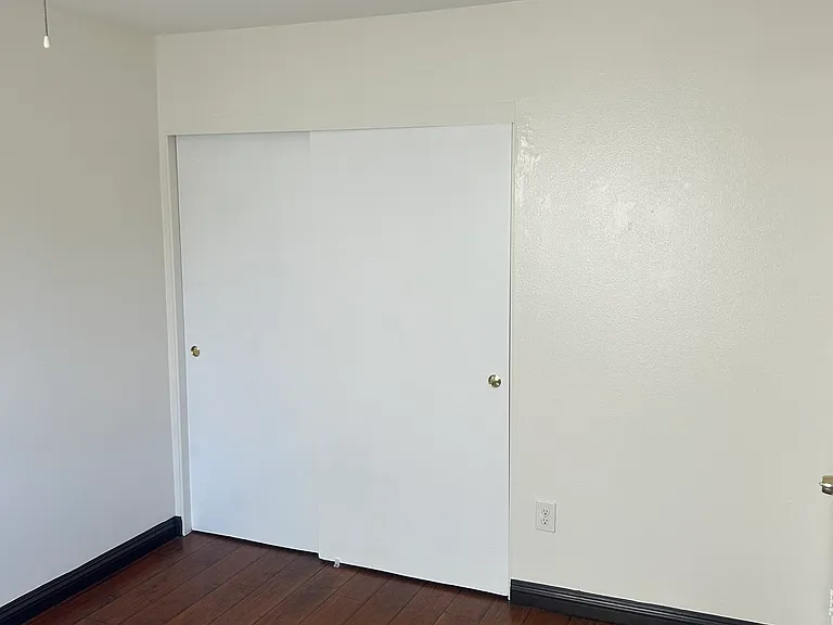 5325 Huntington Dr N #203 — Photo 3