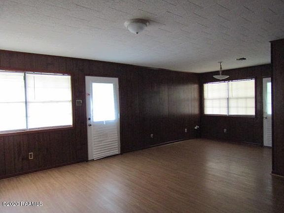 5th image of 307 Auburn Dr