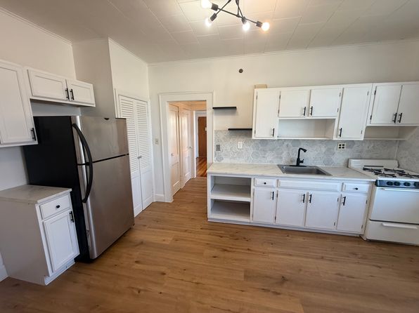 (undisclosed Address)