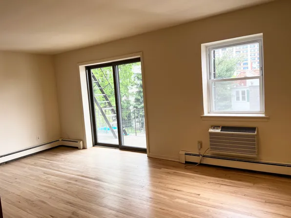 238 Palisade Avenue image 8 of 11