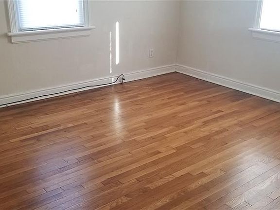 4th image of 1324 N 31st St