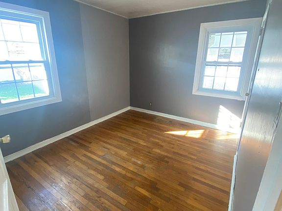4th image of 34 McAlester Ave