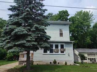 146 S Cedar St, Geneva, OH
