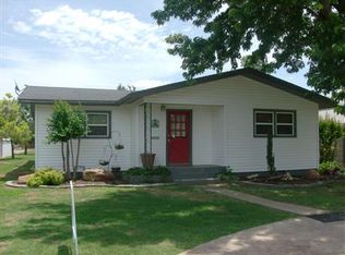 314 S Ohio St, Hobart, OK 73651