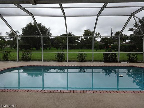 5th image of 515 Causeway Dr