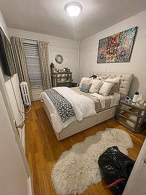 5th image of 421 W 24th St APT D