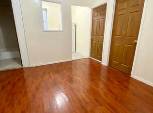 41-21 29th St #3-1, Long Island City, NY 11101