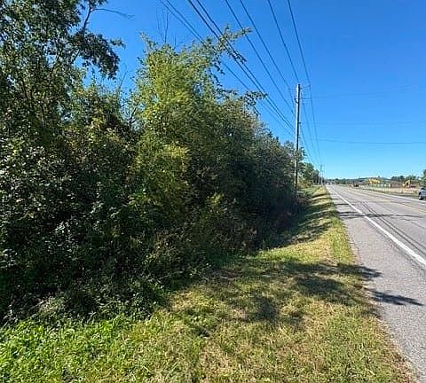 5th image of 6270 Rapids Rd