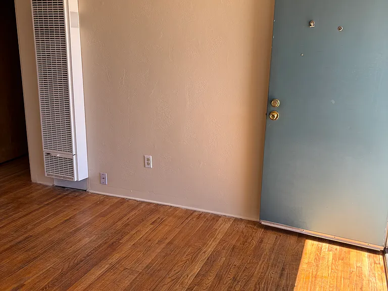 1033 Truman St SE #6 — Photo 7