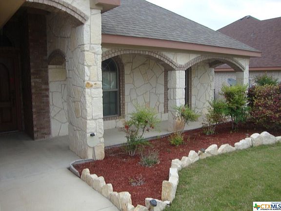 2nd image of 1503 Hazelnut Dr