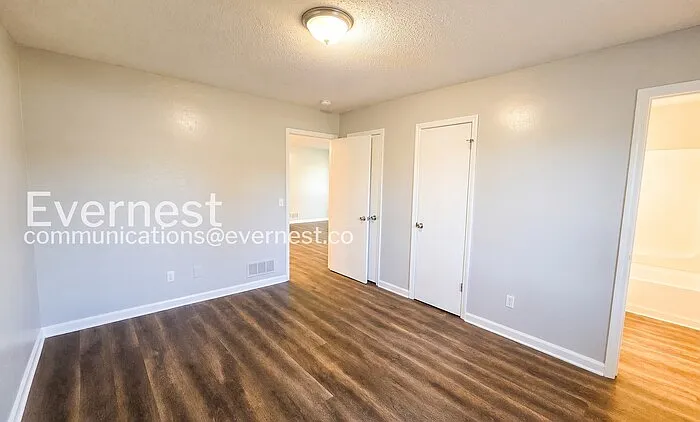 715 W Creek Cir — Photo 7