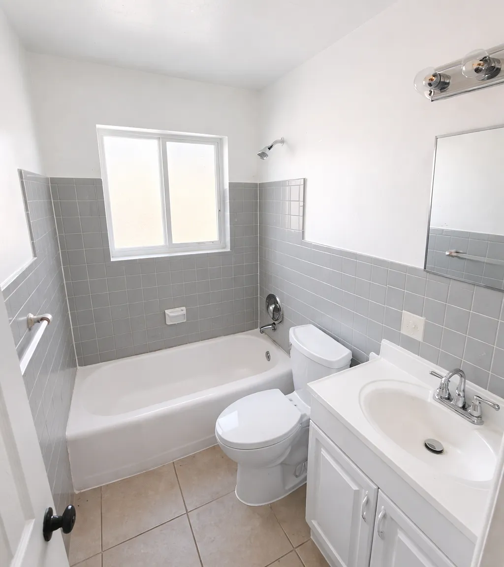 2 bed, 750 sqft, $1,800 — Photo 2