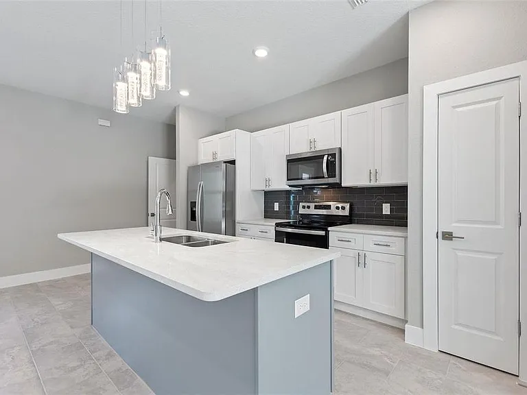 3707 Fontainebleau St — Photo 9