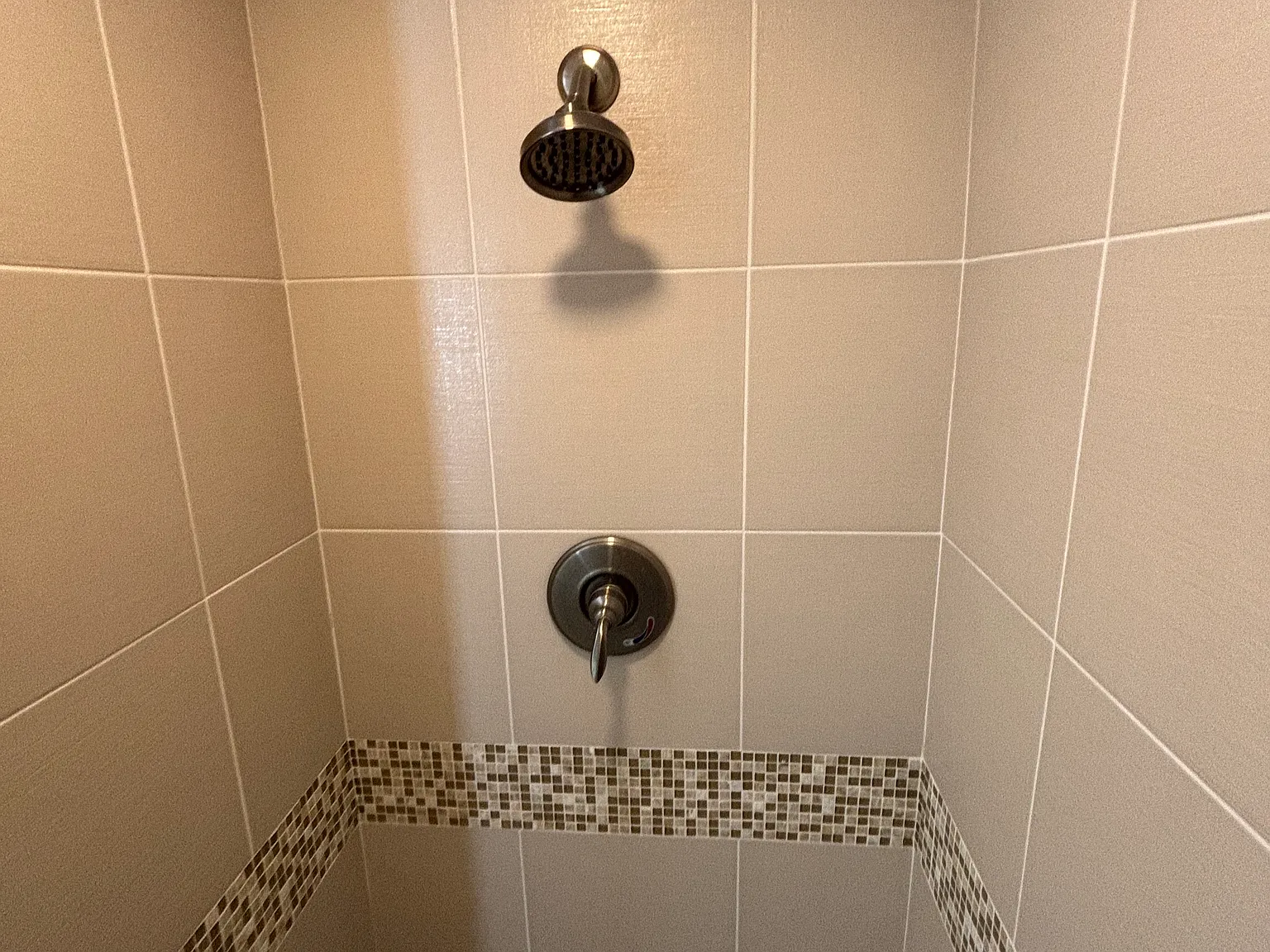 1 bed, 1300 sqft, $1,600 — Photo 3