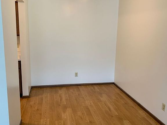 5th image of 29 Alexander Ave #204