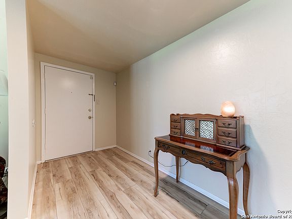 4th image of 3678 Hidden Dr. #1602