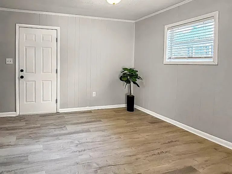 709 Bullock St #1 — Photo 8