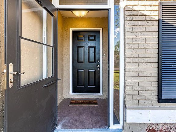 5th image of 1323 Foxboro Dr