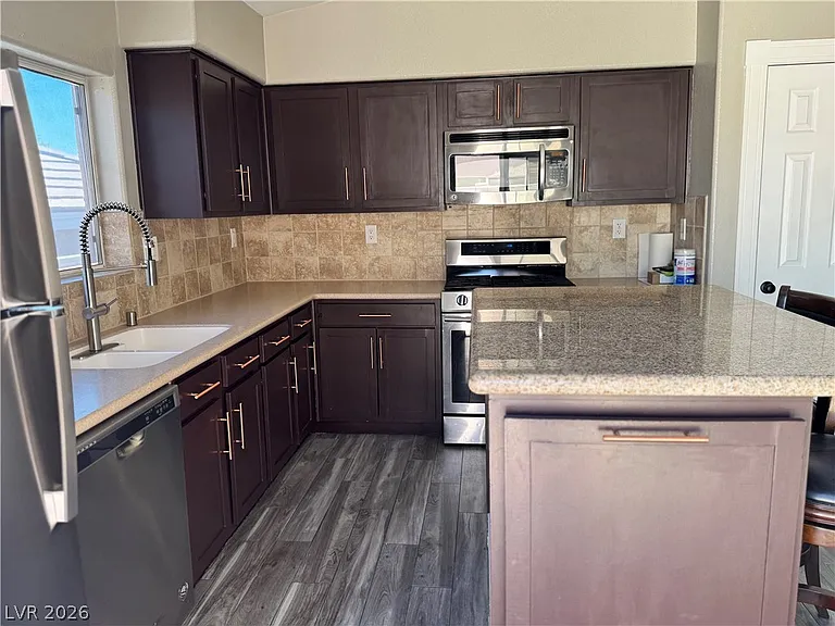 5396 Golden Barrel Ave — Photo 17