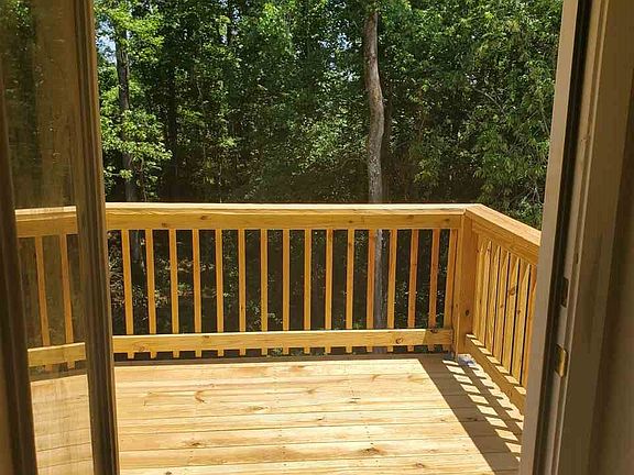 3rd image of 52/54 Creekside Dr