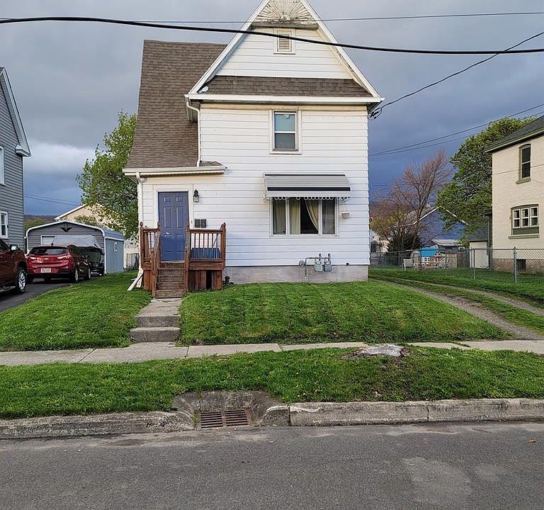 1st image of 210 Lynwood Ave