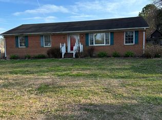 215 Brooke Rd #1, Fredericksburg, VA 22405