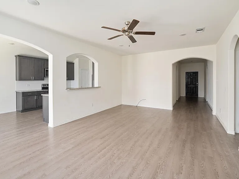 117 Willowbend Loop — Photo 6