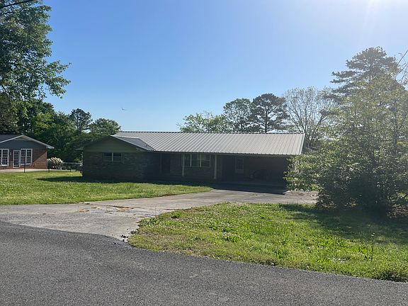 2nd image of 31 Pineridge Dr SE