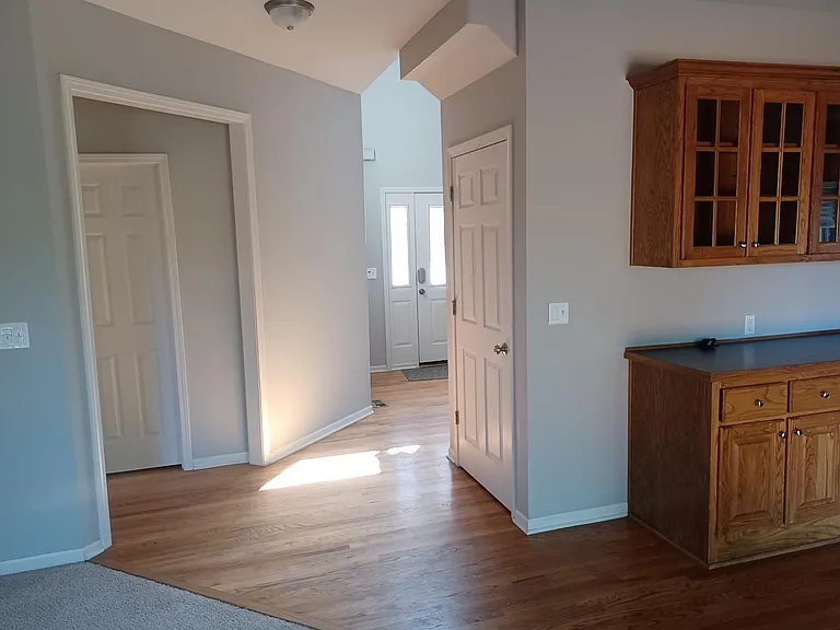 516 E Bluebird St — Photo 6