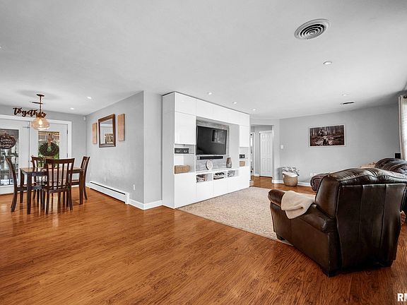 2nd image of 5433 N James Rd