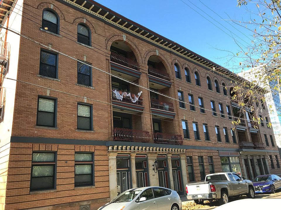 1st image of 1401 N Saint Clair St #2D