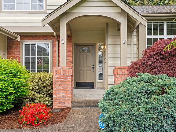 3rd image of 12207 200th Avenue Ct E