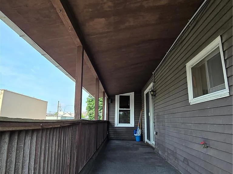 628 Linden St #2 — Photo 18