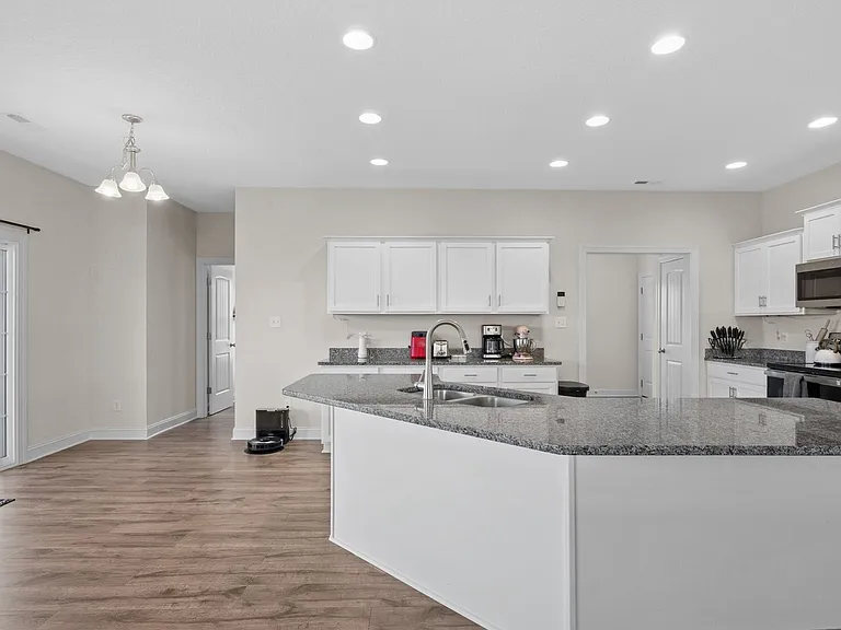 1818 Olde Towne Pointe Blvd — Photo 18