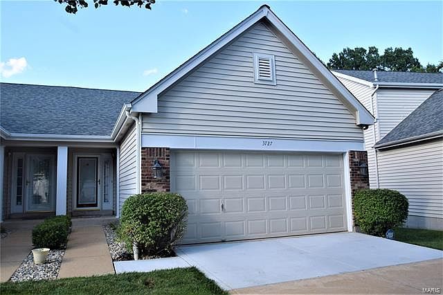 1st image of 3727 Southern Manor Dr