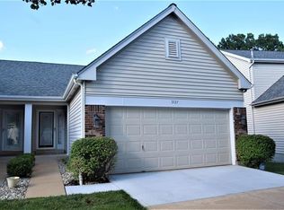 3727 Southern Manor Dr, Saint Louis, MO 63125