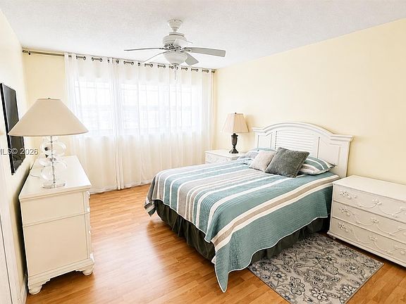 5th image of 2671 S Course Dr APT 208