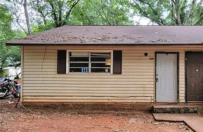 1013 W Slaton Ave photo 1