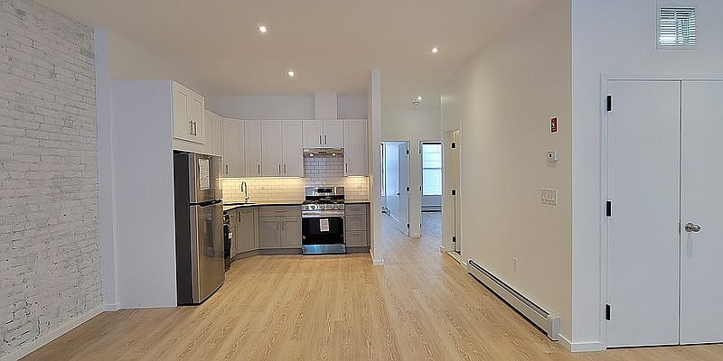 1st image of 36 Van Dyke St APT 3