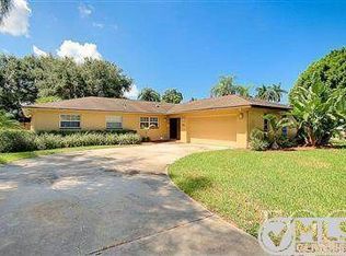 1330 Jambalana Ln, Fort Myers, FL 33901