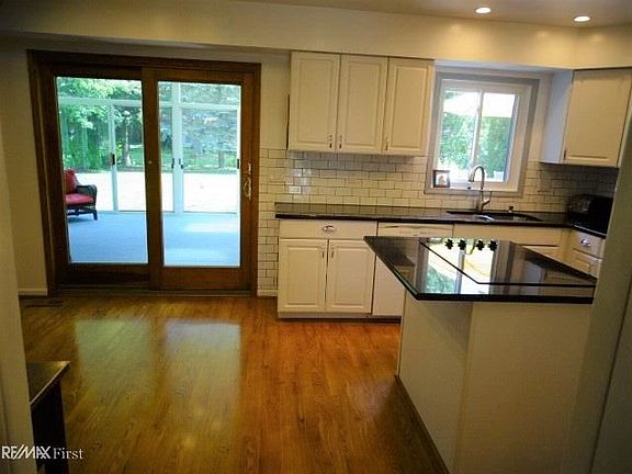 2nd image of 2701 Lauryl Dr