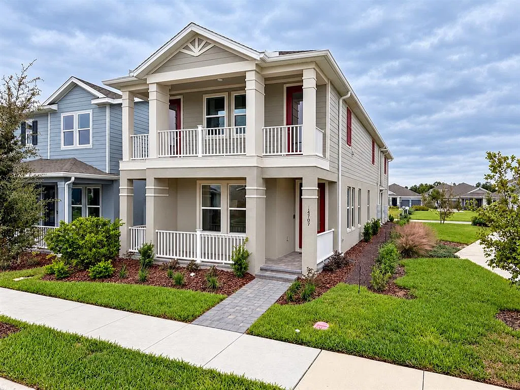 4 bed, 3.5 bath, 2428 sqft, $3,650 — Photo 1