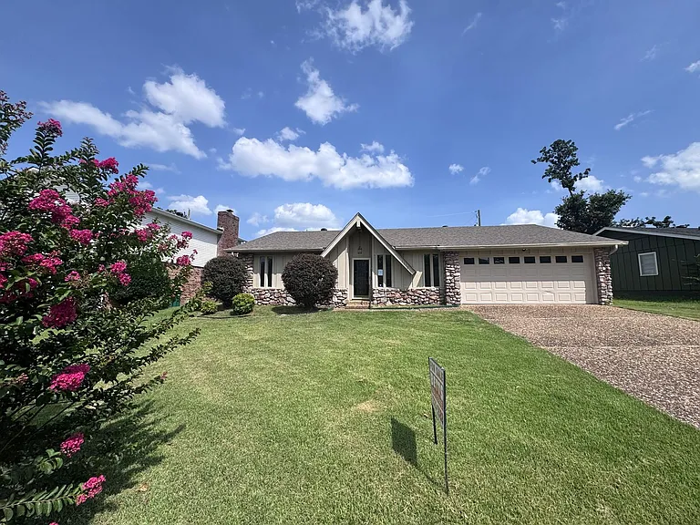 1115 Briar Creek Rd — Photo 99